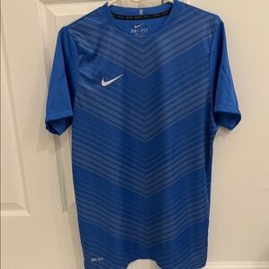Nike Dri-FIT Blue Men's Shirt. Size large